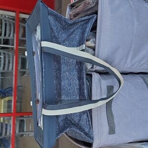 Thirty-One Large Utility Tote in Storm Blue woth cover